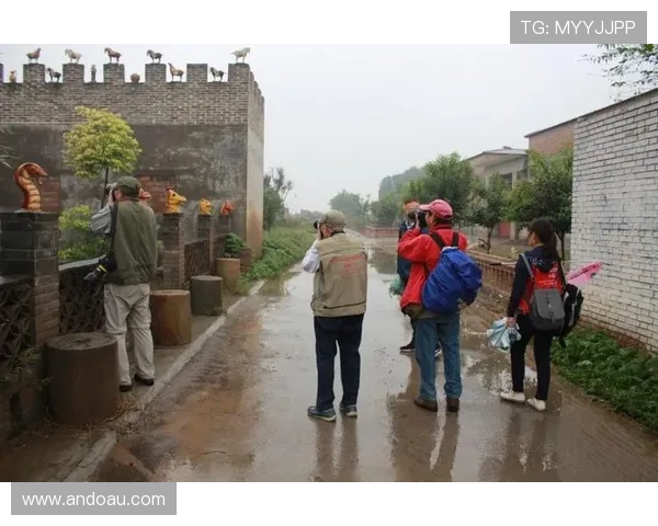 围绕汉堡俱乐部探索城市饮食文化与球迷社群魅力之旅全景呈现故事