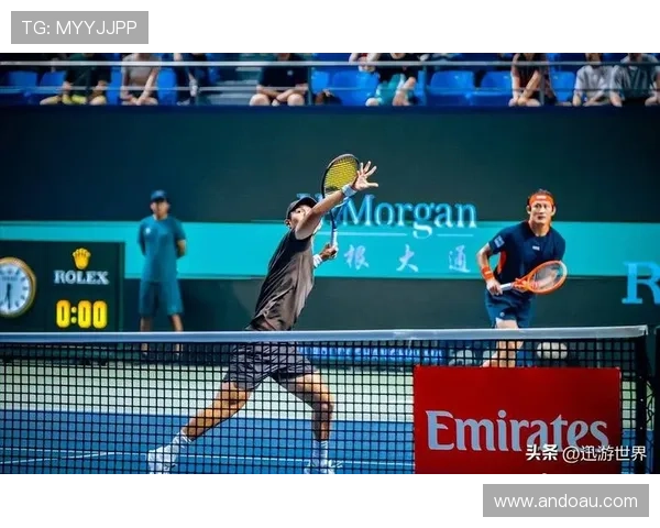 网球大师赛精彩回顾：顶尖选手激战正酣，年度最精彩对决一触即发