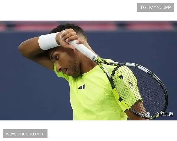 网球界风云再起 新星崭露头角 豪强对决引爆赛事热潮